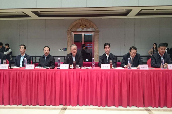 全國革命老區首屆手工藝品和農特產品展(圖2) 全國革命老區首屆手工藝品和農特產品展(圖2)